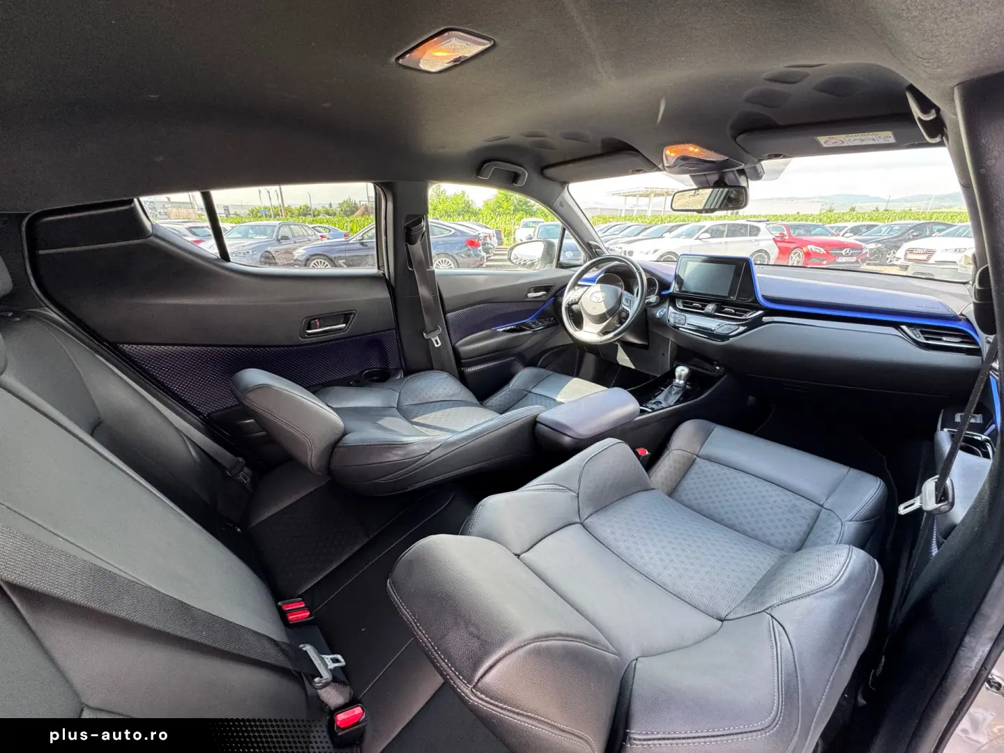 TOYOTA CHR    1.8 HYBRID    LED    JBL