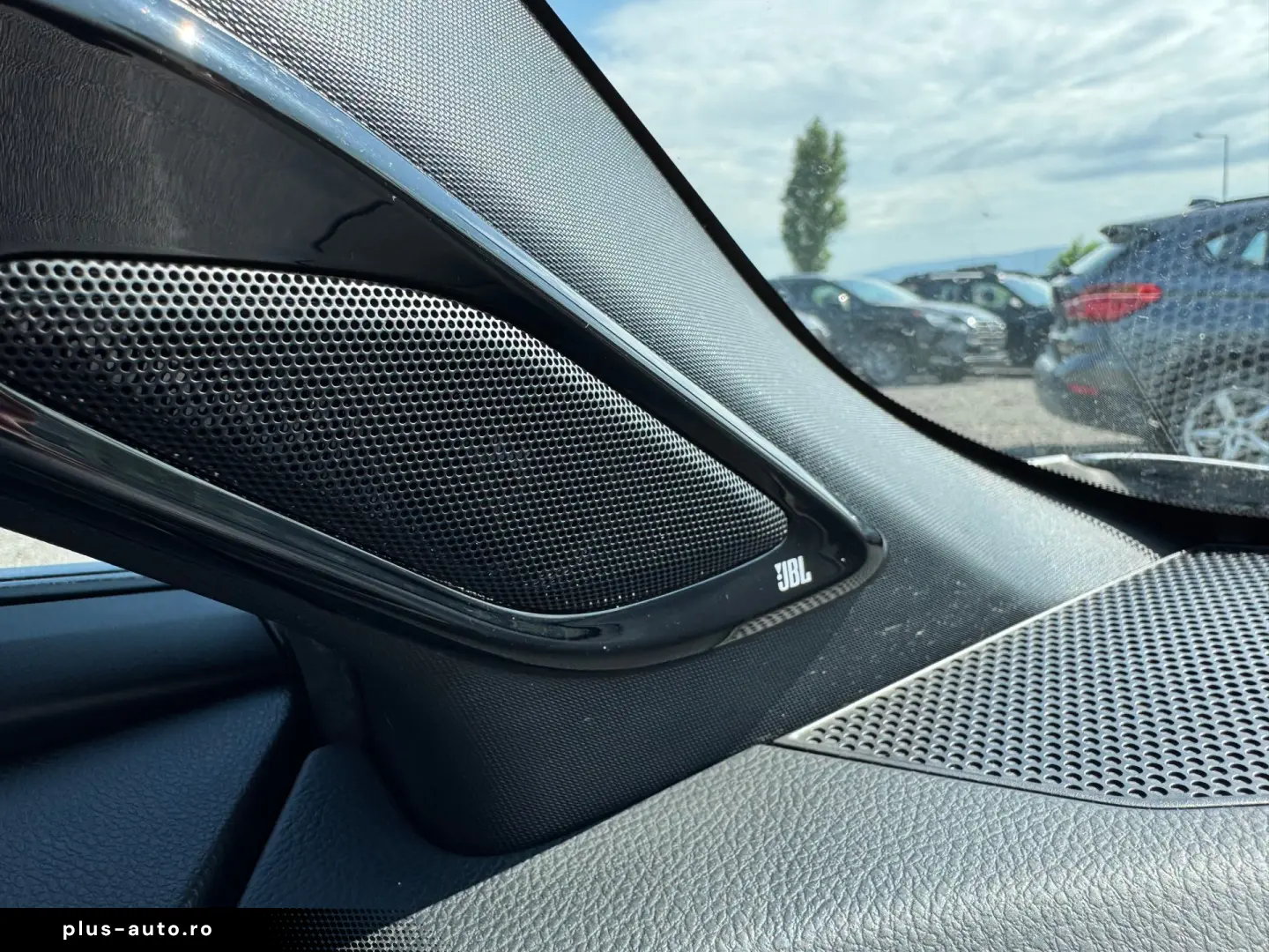 TOYOTA CHR    1.8 HYBRID    LED    JBL