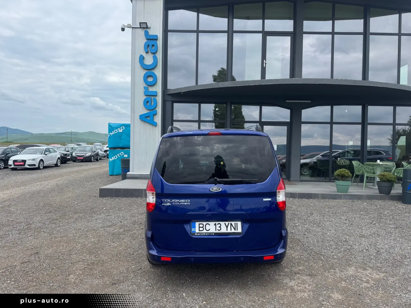 FORD TOURNEO COURIER