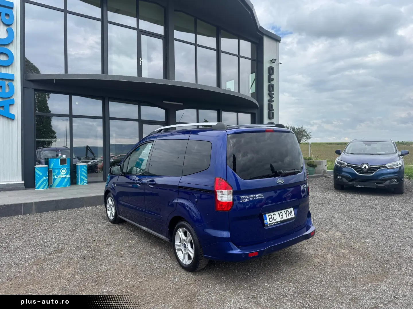 FORD TOURNEO COURIER