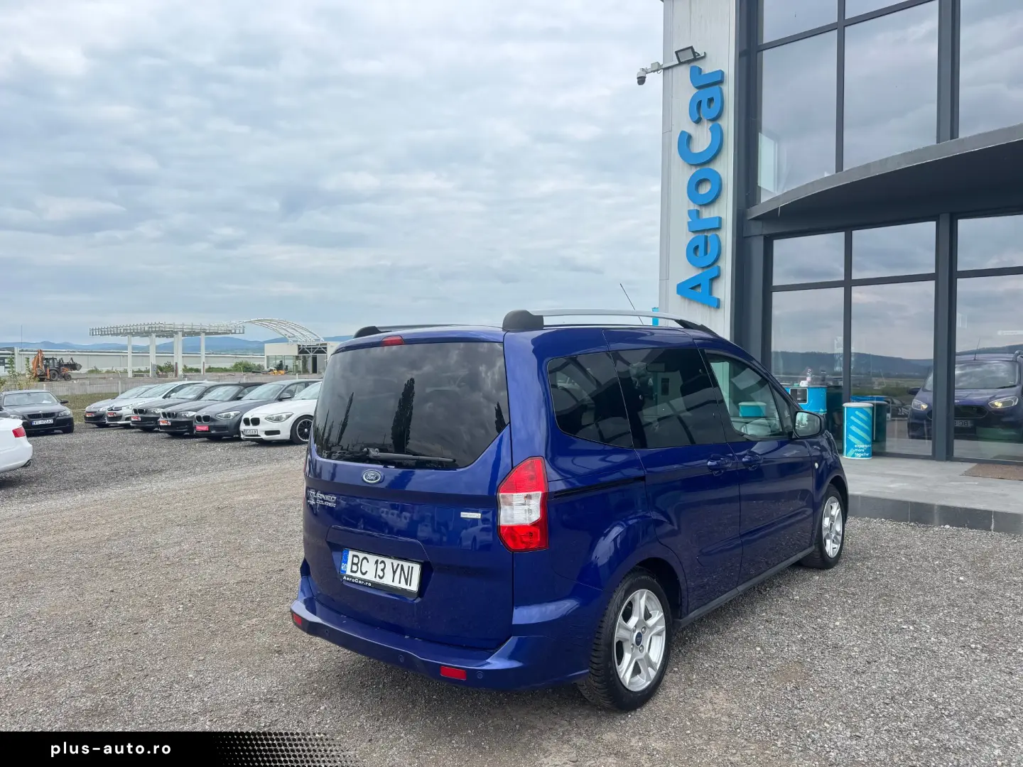 FORD TOURNEO COURIER