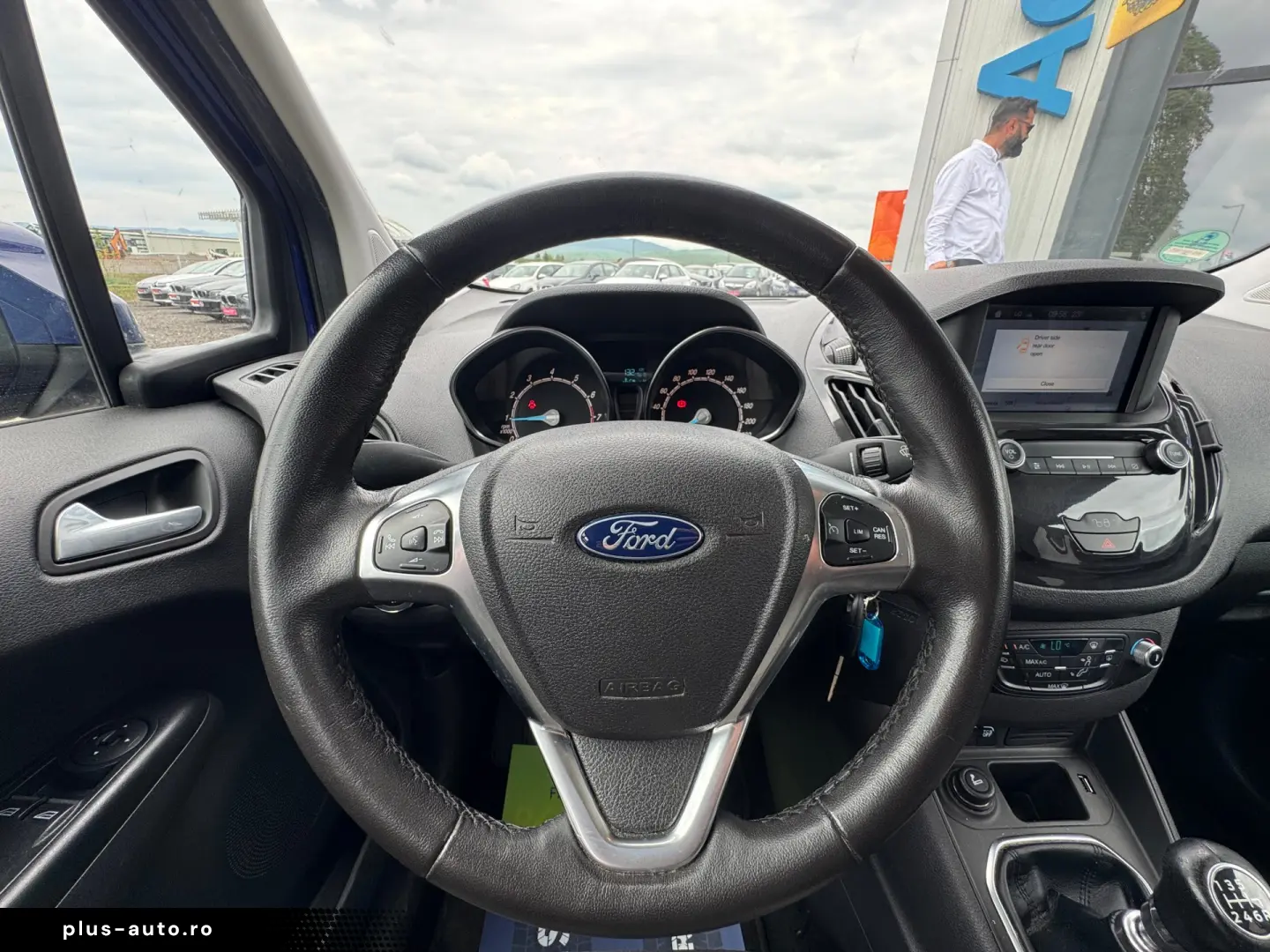 FORD TOURNEO COURIER