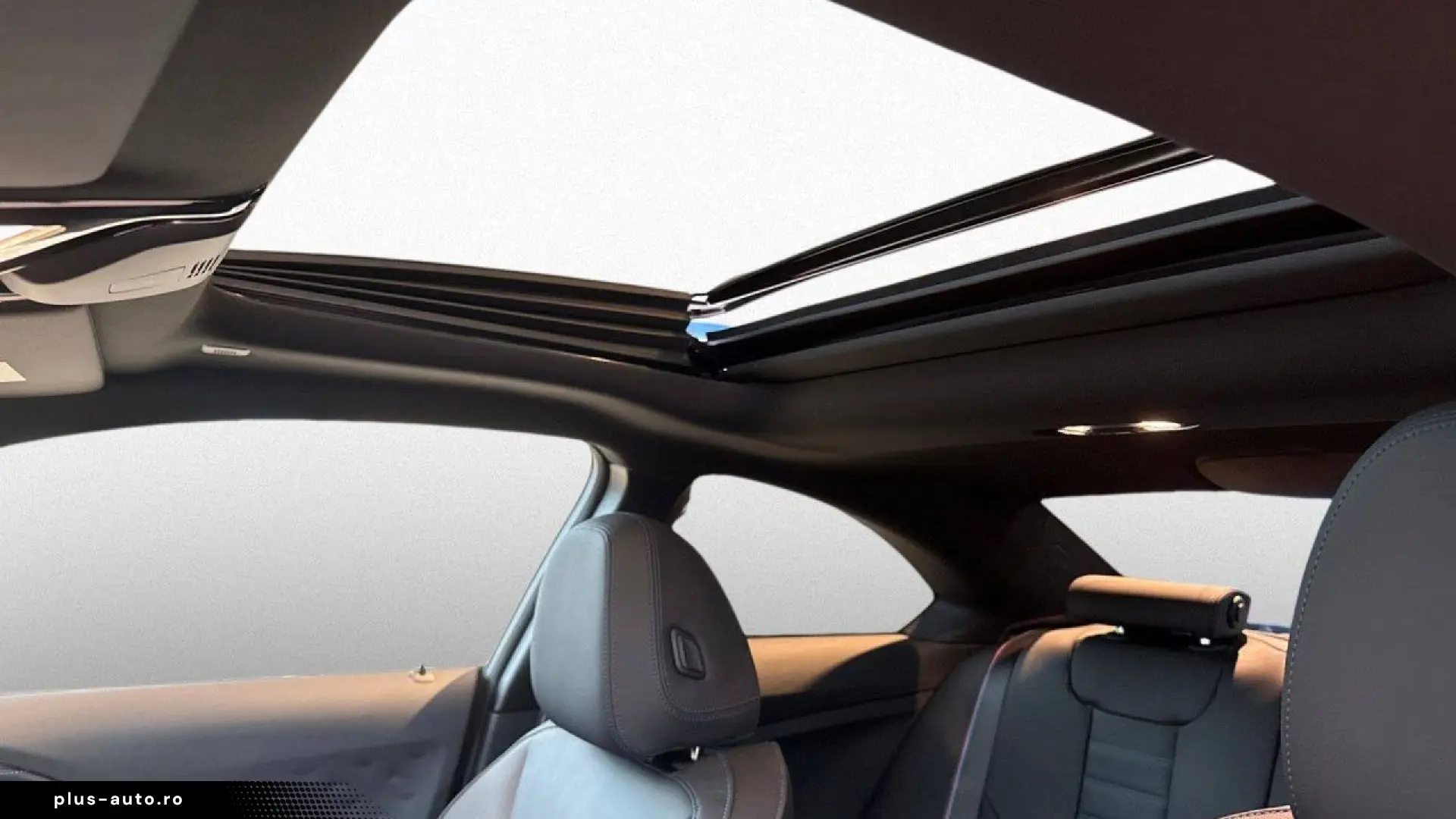 BMW M240i 2026 — imagine 10