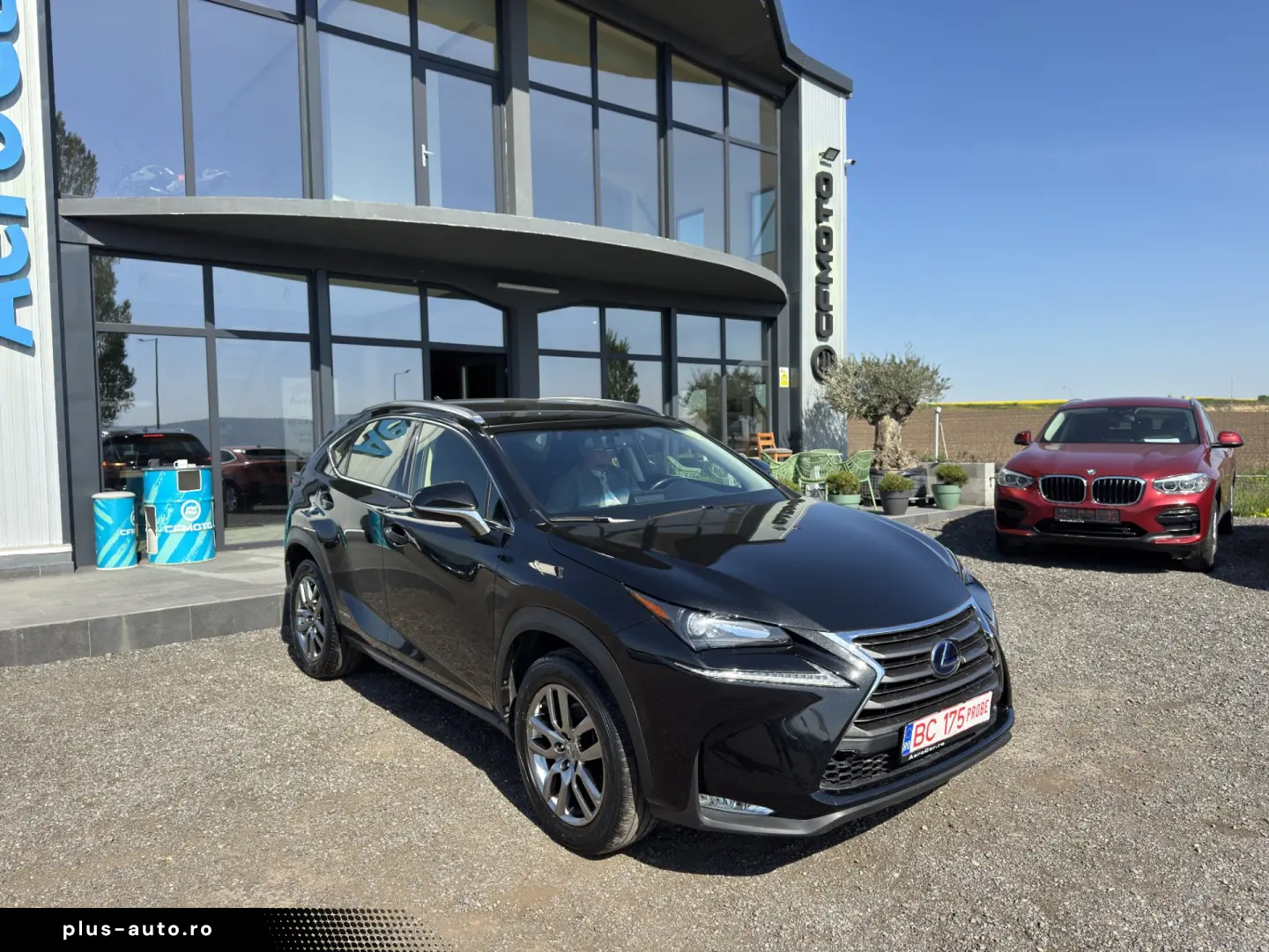 LEXUS NX300H    HYBRID    197 CP    LED