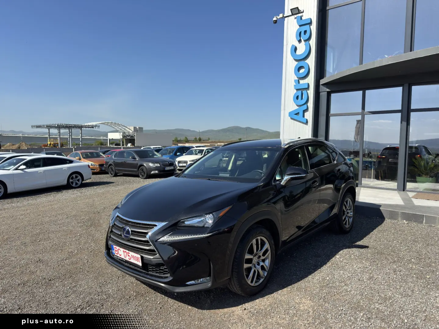 LEXUS NX300H    HYBRID    197 CP    LED