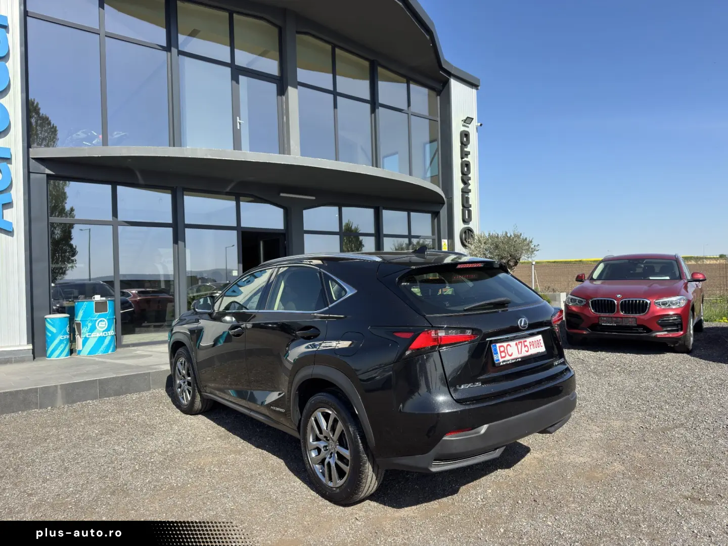 LEXUS NX300H    HYBRID    197 CP    LED