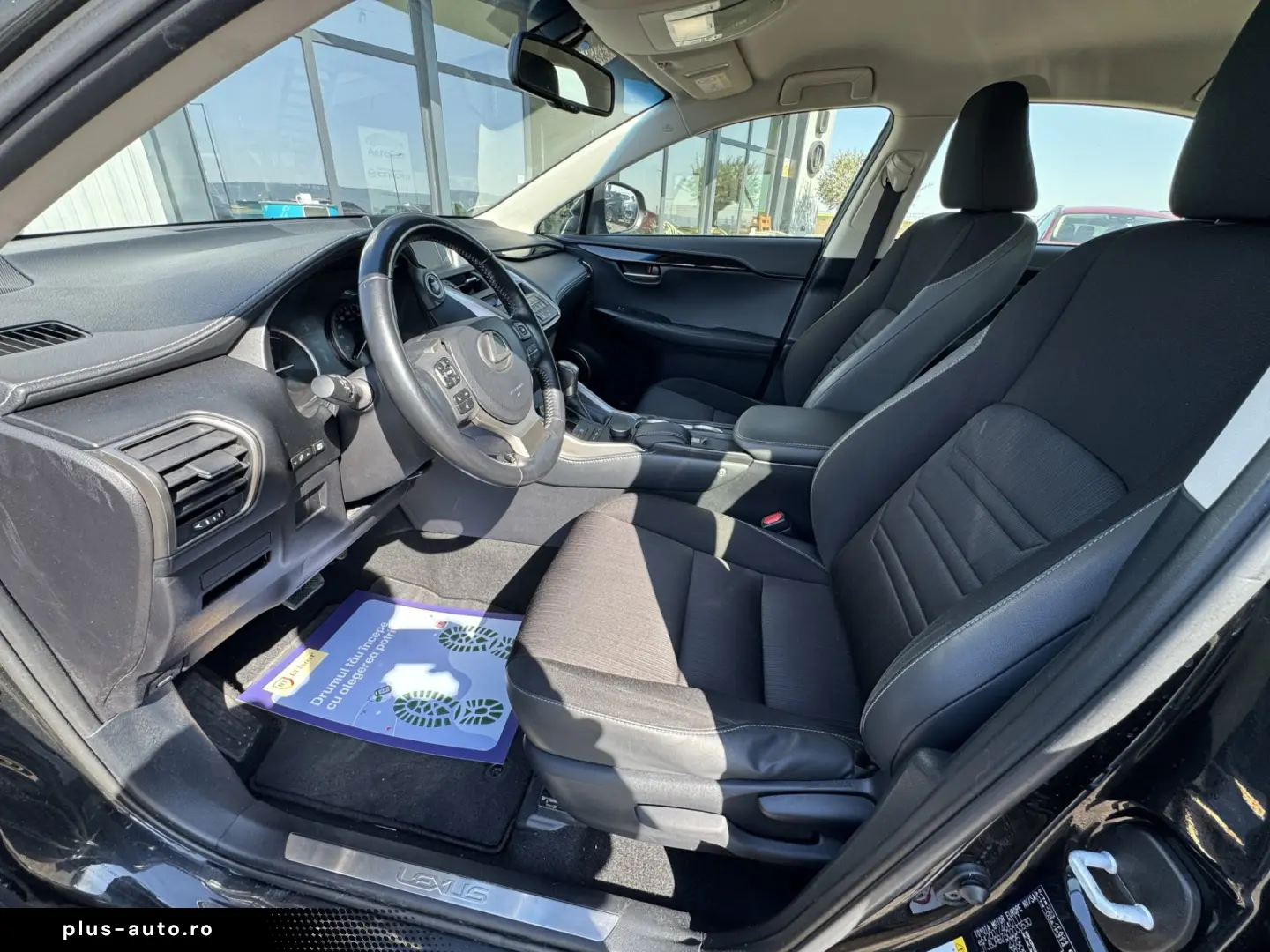LEXUS NX300H    HYBRID    197 CP    LED