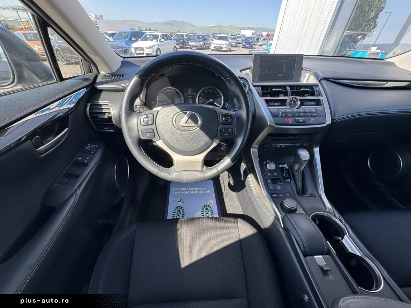 LEXUS NX300H    HYBRID    197 CP    LED