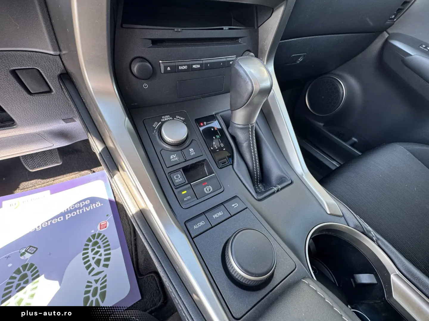 LEXUS NX300H    HYBRID    197 CP    LED