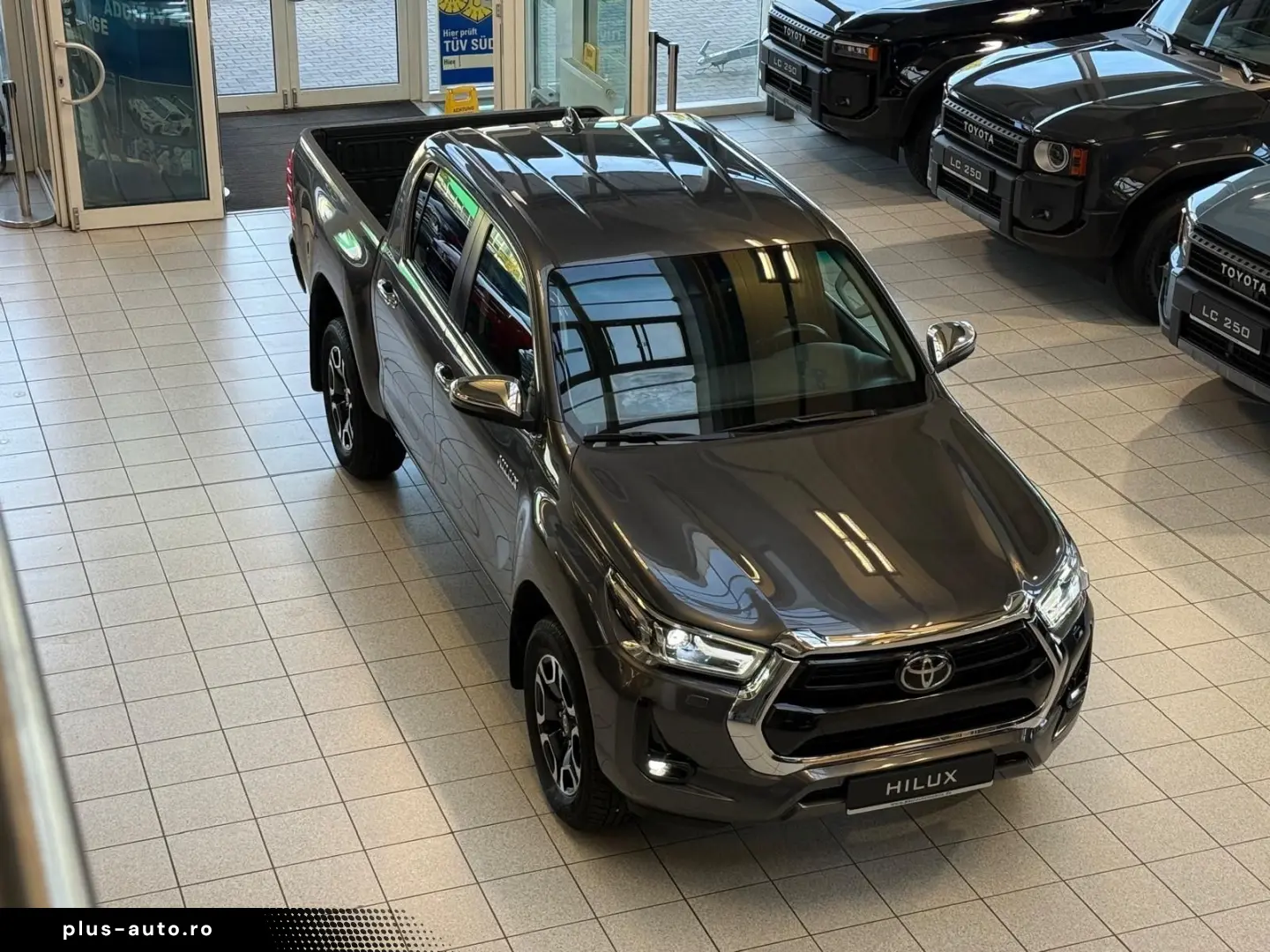 TOYOTA DOUBLE CAB EXECUTIVE-AUT-KAMERA-LED-RADAR-36.895