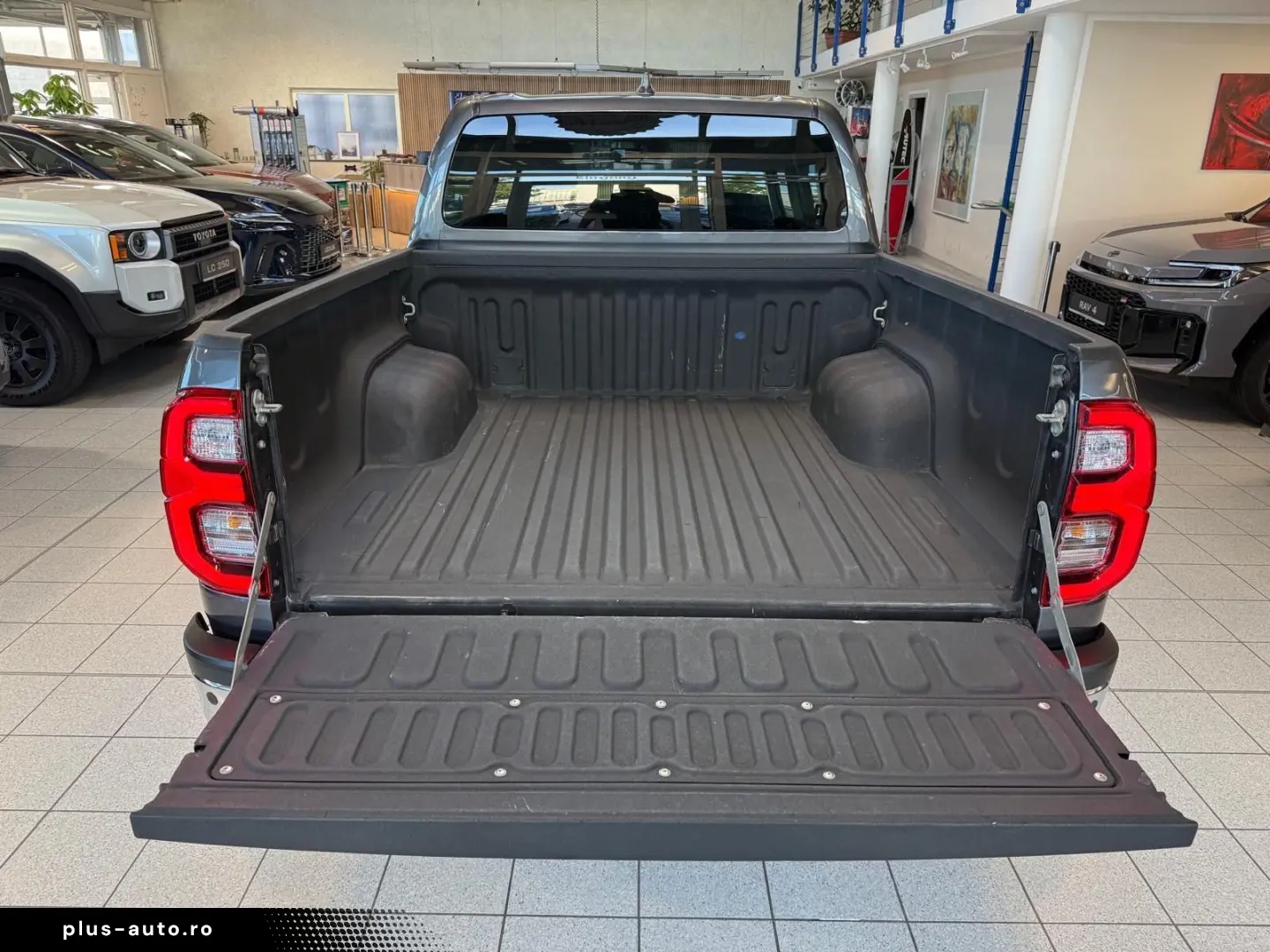 TOYOTA DOUBLE CAB EXECUTIVE-AUT-KAMERA-LED-RADAR-36.895