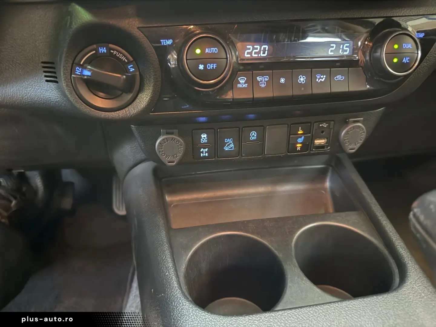 TOYOTA DOUBLE CAB EXECUTIVE-AUT-KAMERA-LED-RADAR-36.895