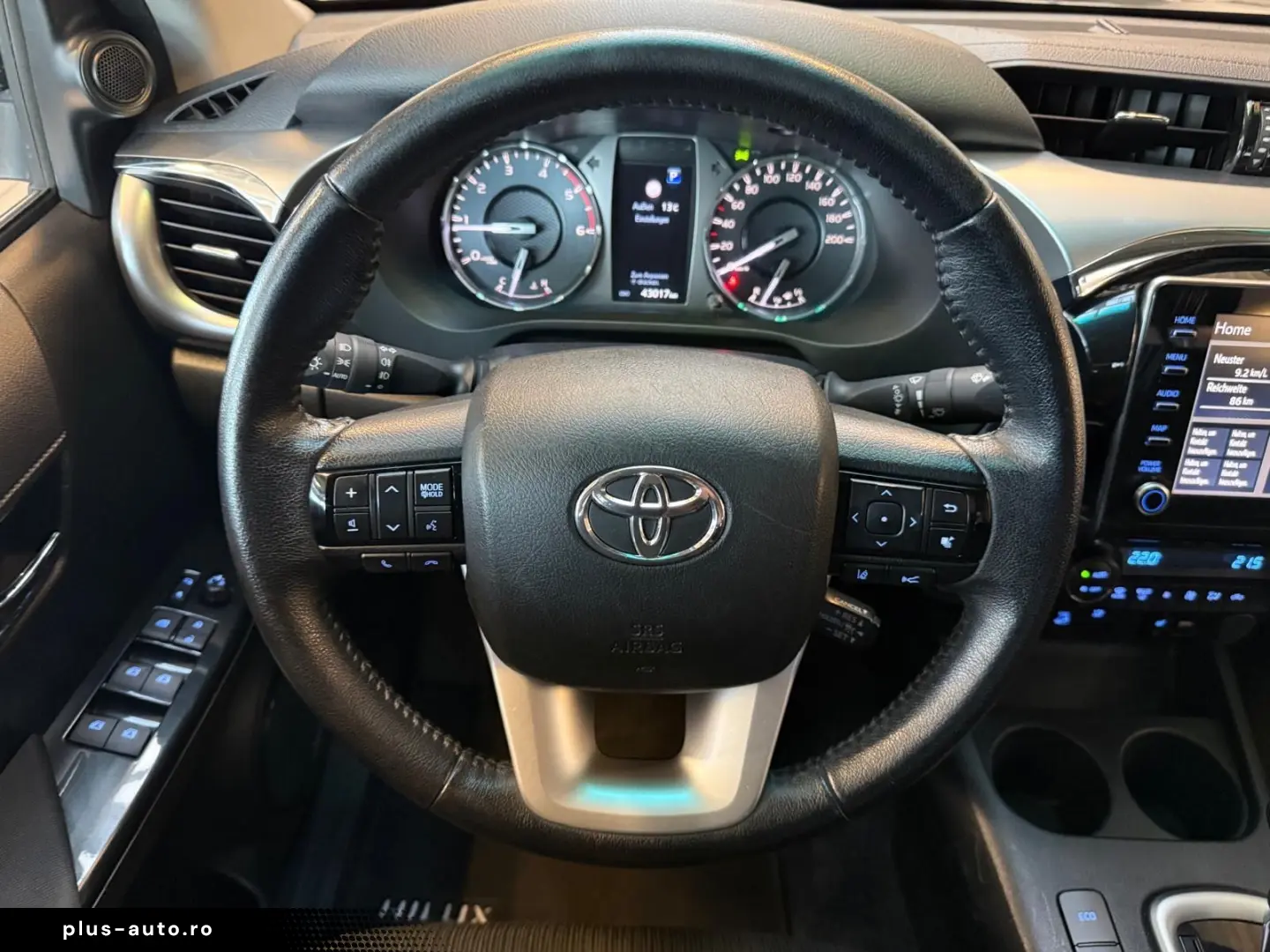 TOYOTA DOUBLE CAB EXECUTIVE-AUT-KAMERA-LED-RADAR-36.895