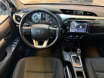 TOYOTA DOUBLE CAB EXECUTIVE-AUT-KAMERA-LED-RADAR-36.895