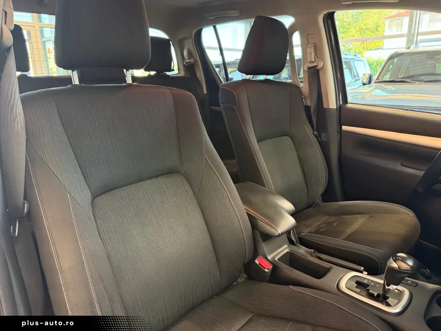 TOYOTA DOUBLE CAB EXECUTIVE-AUT-KAMERA-LED-RADAR-36.895