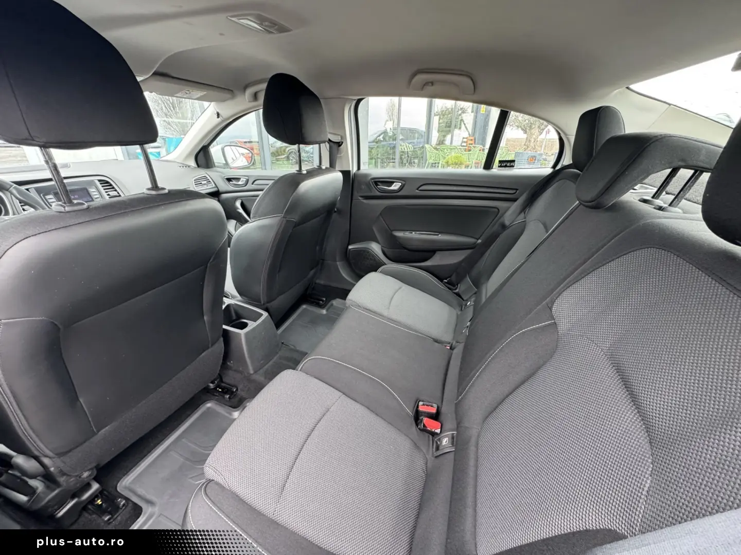 RENAULT MEGANE    1.2 TCe    130 CP    NAVIGATIE