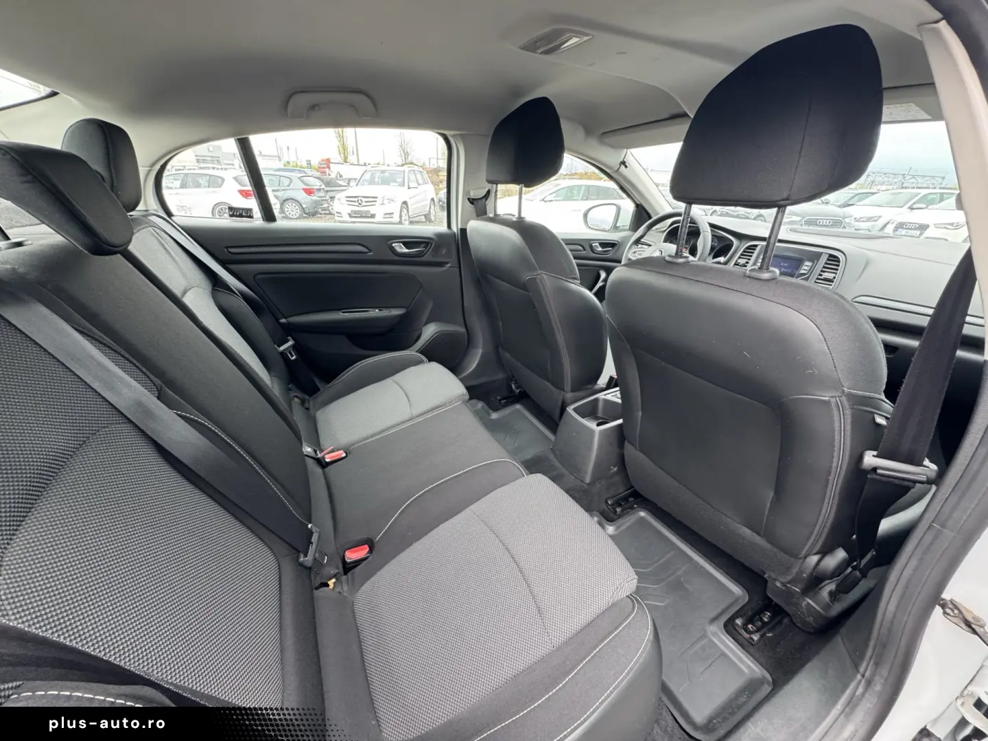 RENAULT MEGANE    1.2 TCe    130 CP    NAVIGATIE