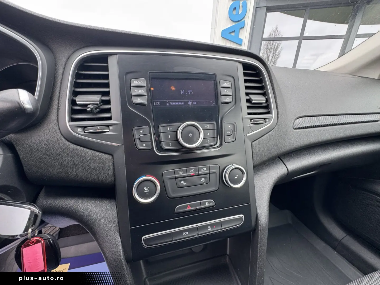 RENAULT MEGANE    1.2 TCe    130 CP    NAVIGATIE
