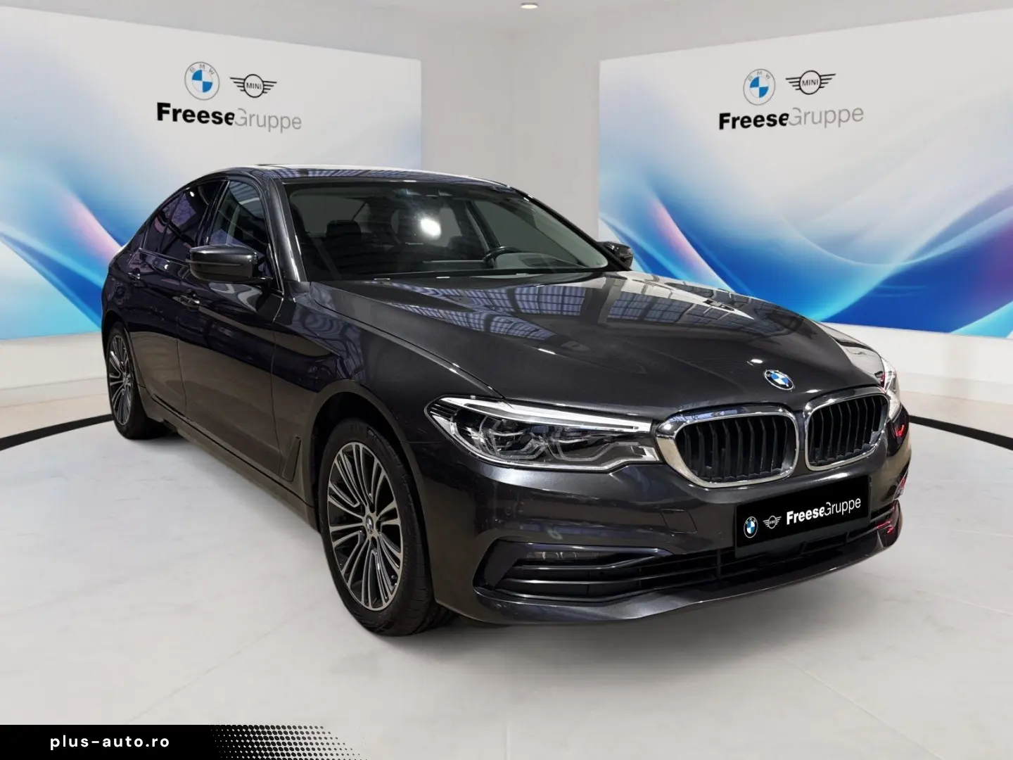 BMW 5 Series 2020 — imagine 8