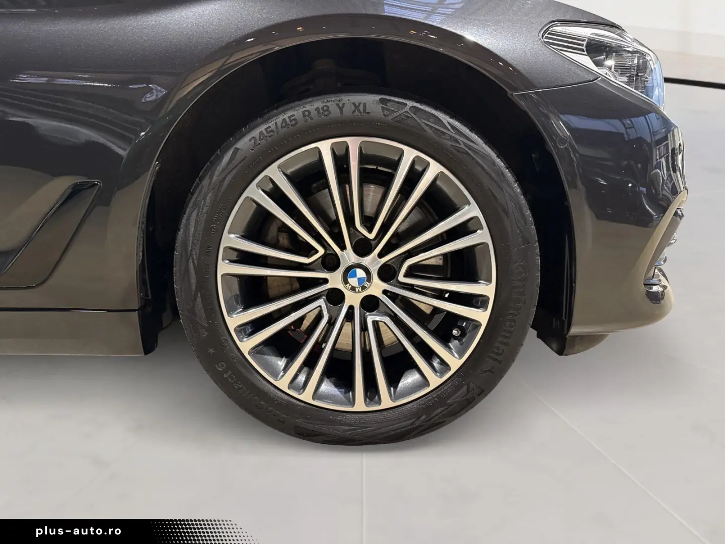 BMW 5 Series 2020 — imagine 9