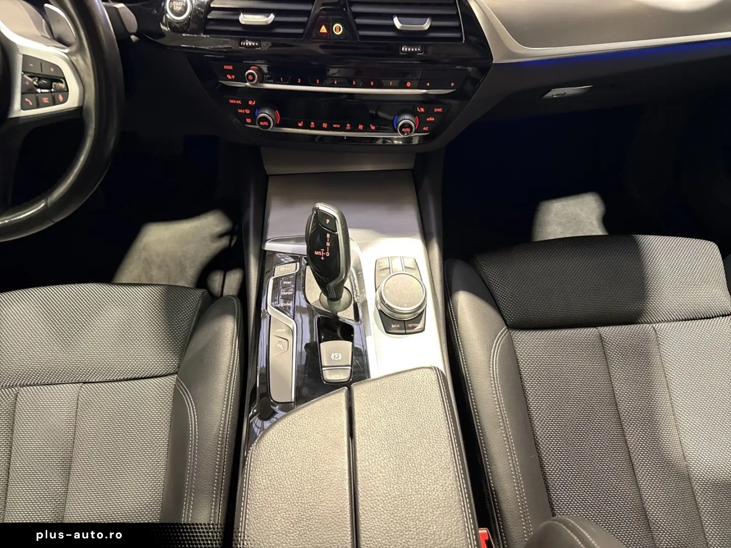 BMW 5 Series 2020 — imagine 13