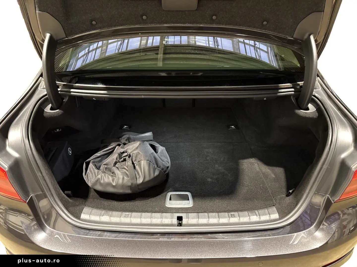 BMW 5 Series 2020 — imagine 19