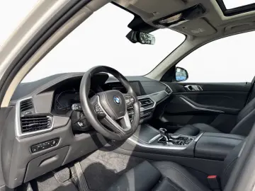 BMW X5 xD45e xLine DAProf 360  Pano AdLED