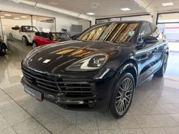 PORSCHE Cayenne Platinum Edition
