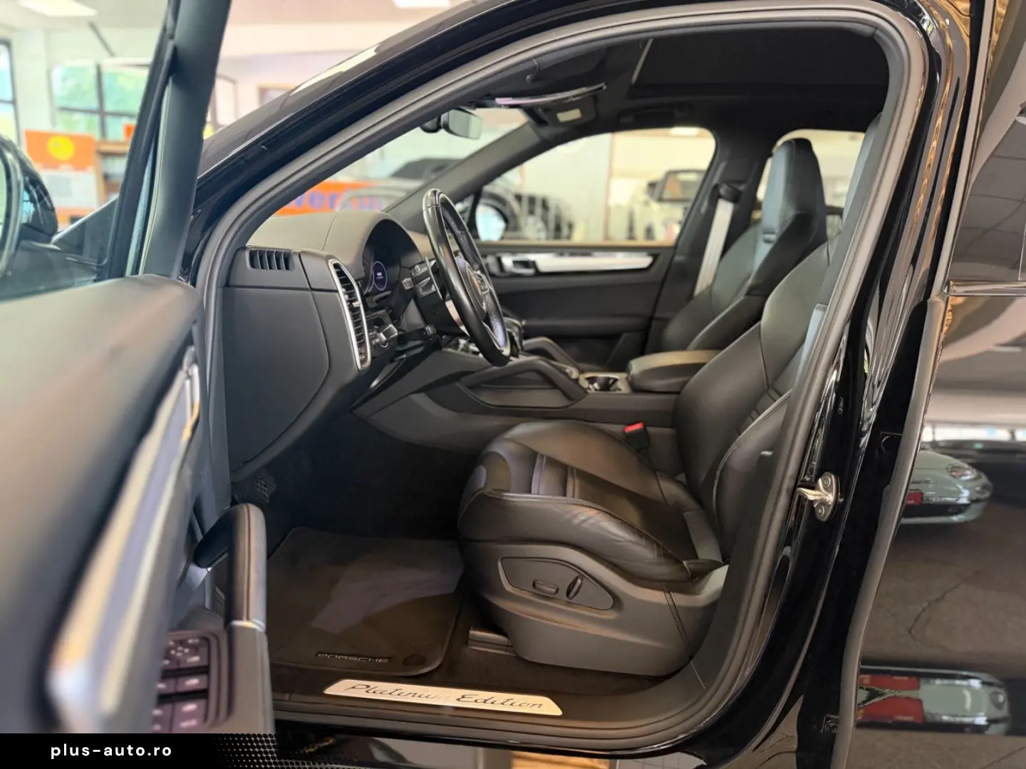 PORSCHE Cayenne Platinum Edition