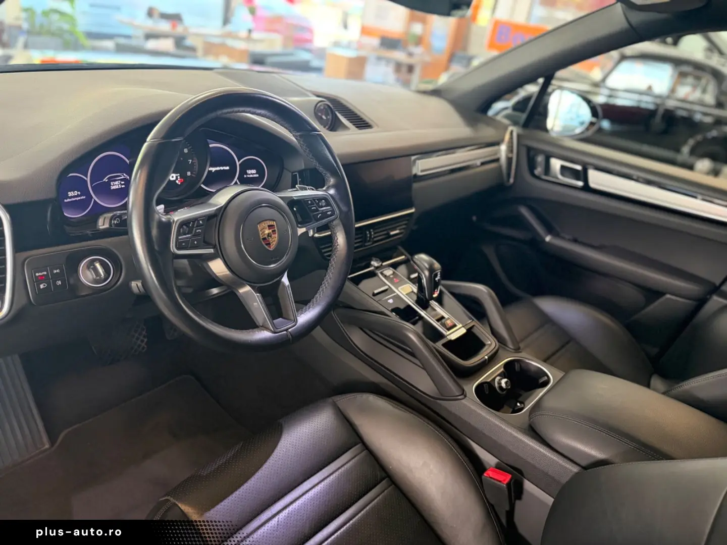 PORSCHE Cayenne Platinum Edition