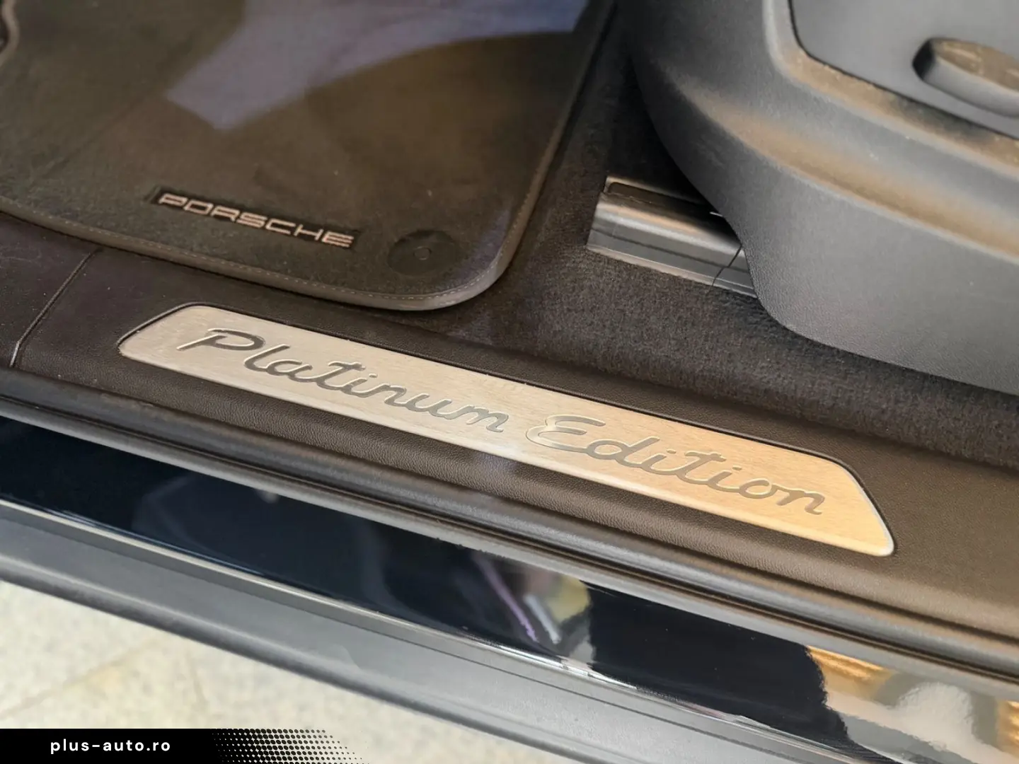 PORSCHE Cayenne Platinum Edition