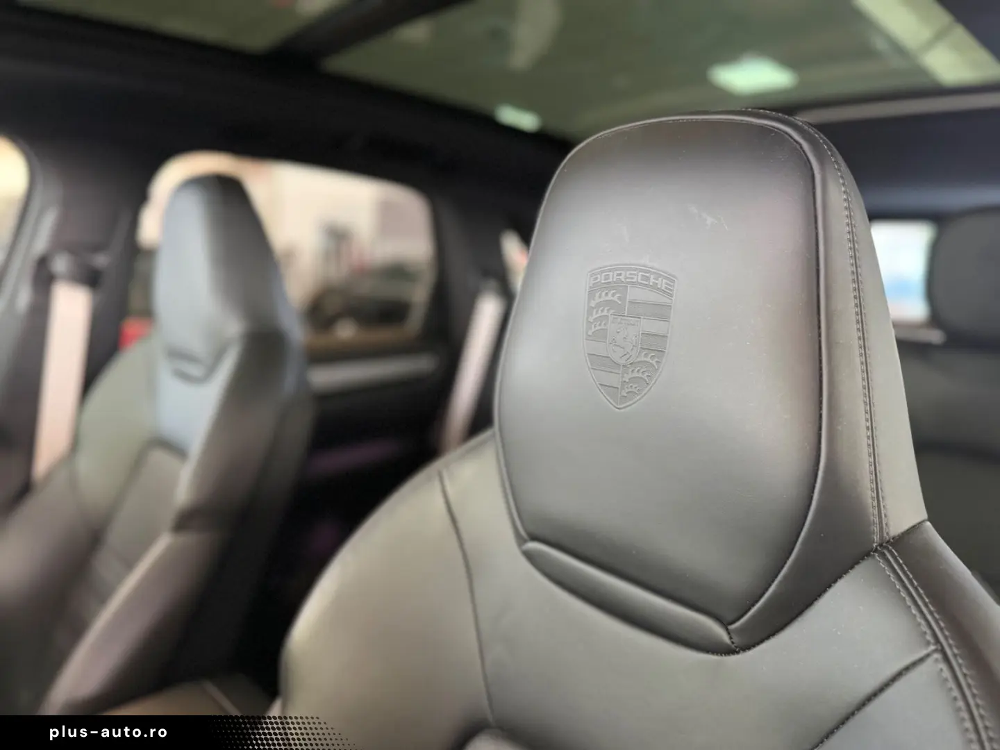 PORSCHE Cayenne Platinum Edition