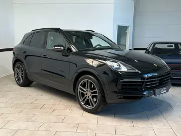 PORSCHE Cayenne 3.0 V6 Platinum Edition LED 21Zoll