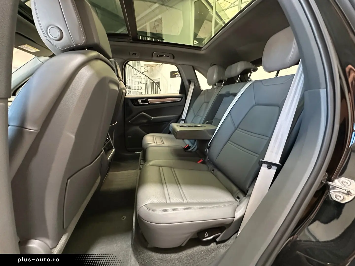 PORSCHE Cayenne 3.0 V6 Platinum Edition LED 21Zoll