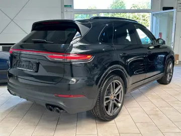 PORSCHE Cayenne 3.0 V6 Platinum Edition LED 21Zoll