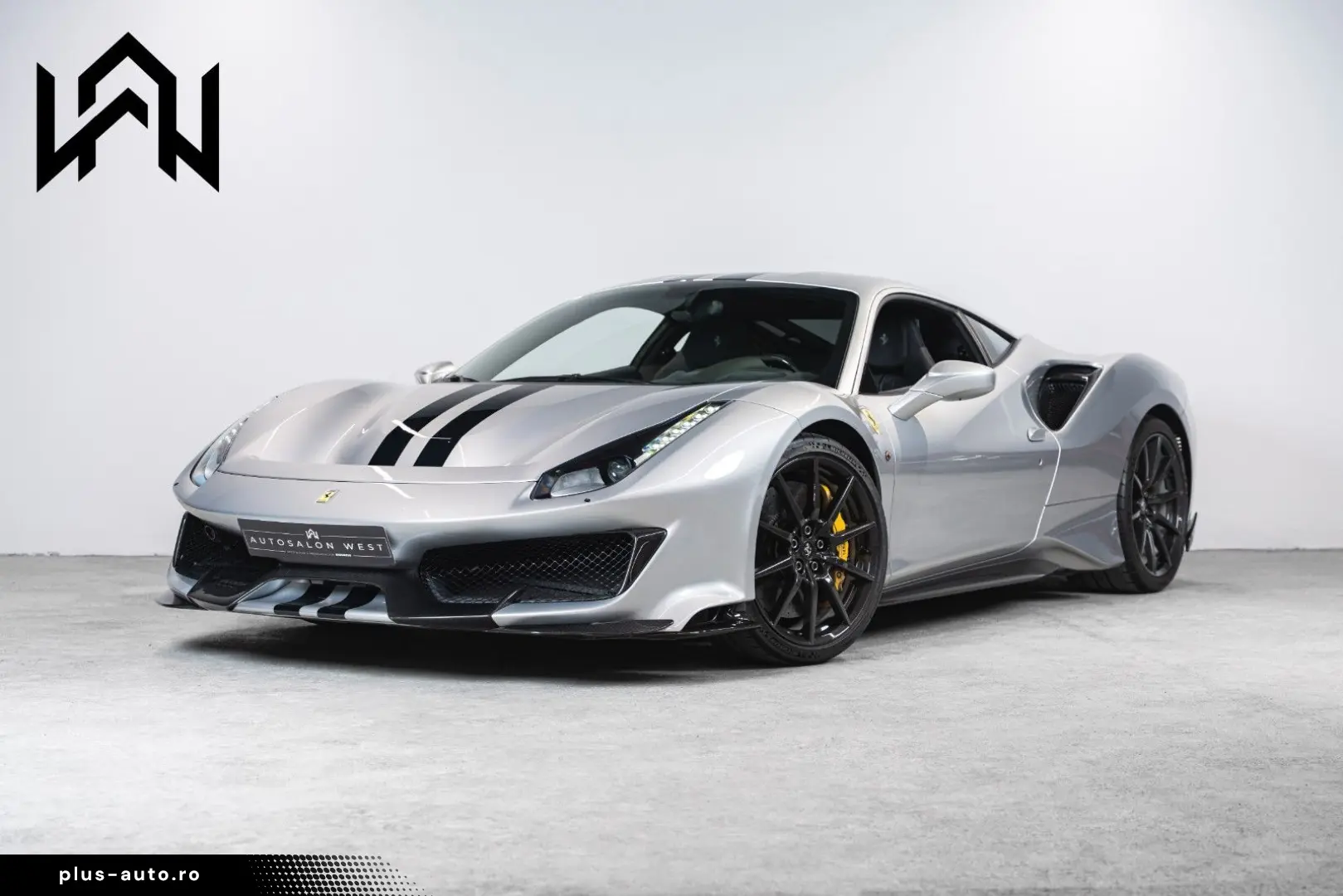 FERRARI 488