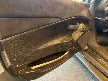 FERRARI 488 Pista Voll Carbon