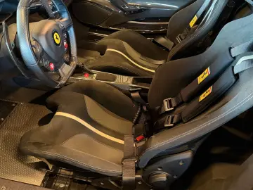 FERRARI 488 Pista Voll Carbon