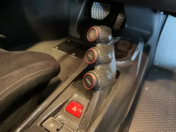 FERRARI 488 Pista Voll Carbon