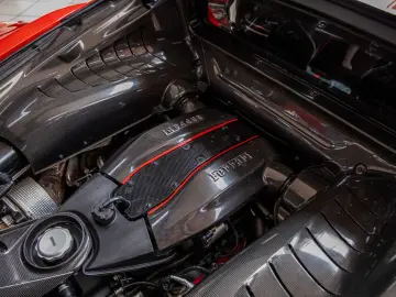 FERRARI 488 Pista - VAT - ROSSO F1 - CARBON