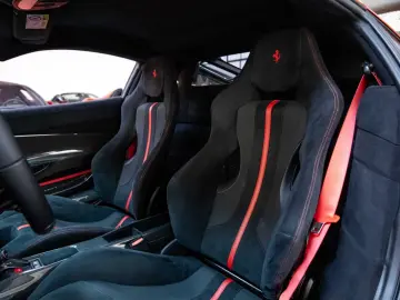 FERRARI 488 Pista - VAT - ROSSO F1 - CARBON