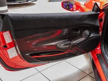 FERRARI 488 Pista - VAT - ROSSO F1 - CARBON