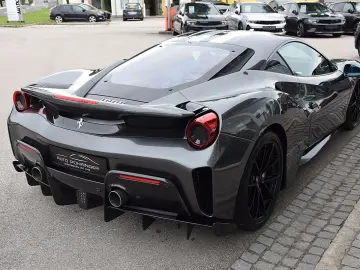 FERRARI 488 Pista  Full Carbon