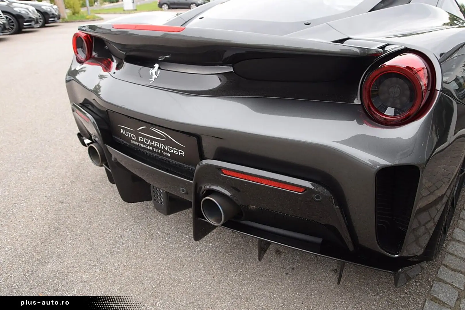 FERRARI 488 Pista  Full Carbon