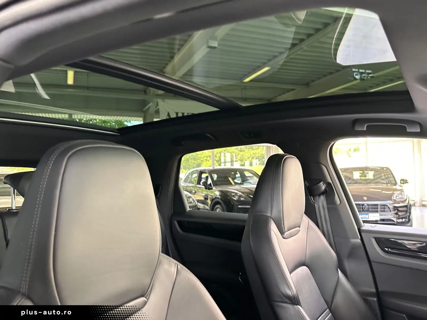 PORSCHE Cayenne HUD PANO BOSE 18-WEGE