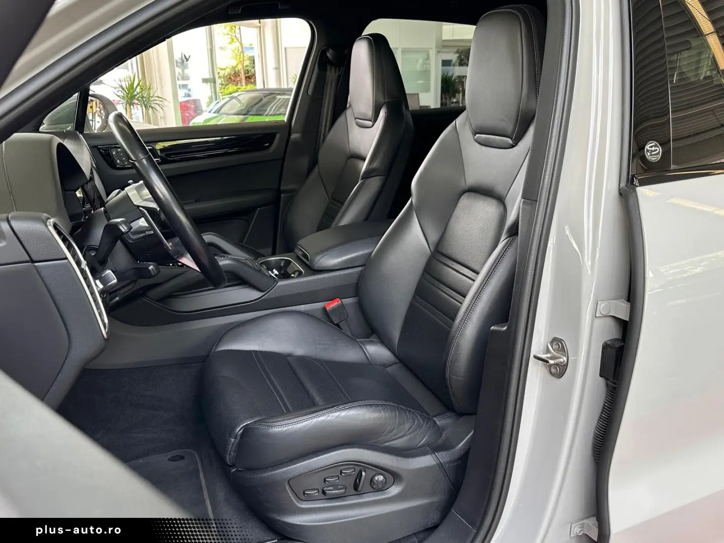 PORSCHE Cayenne HUD PANO BOSE 18-WEGE