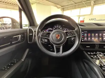 PORSCHE Cayenne HUD PANO BOSE 18-WEGE