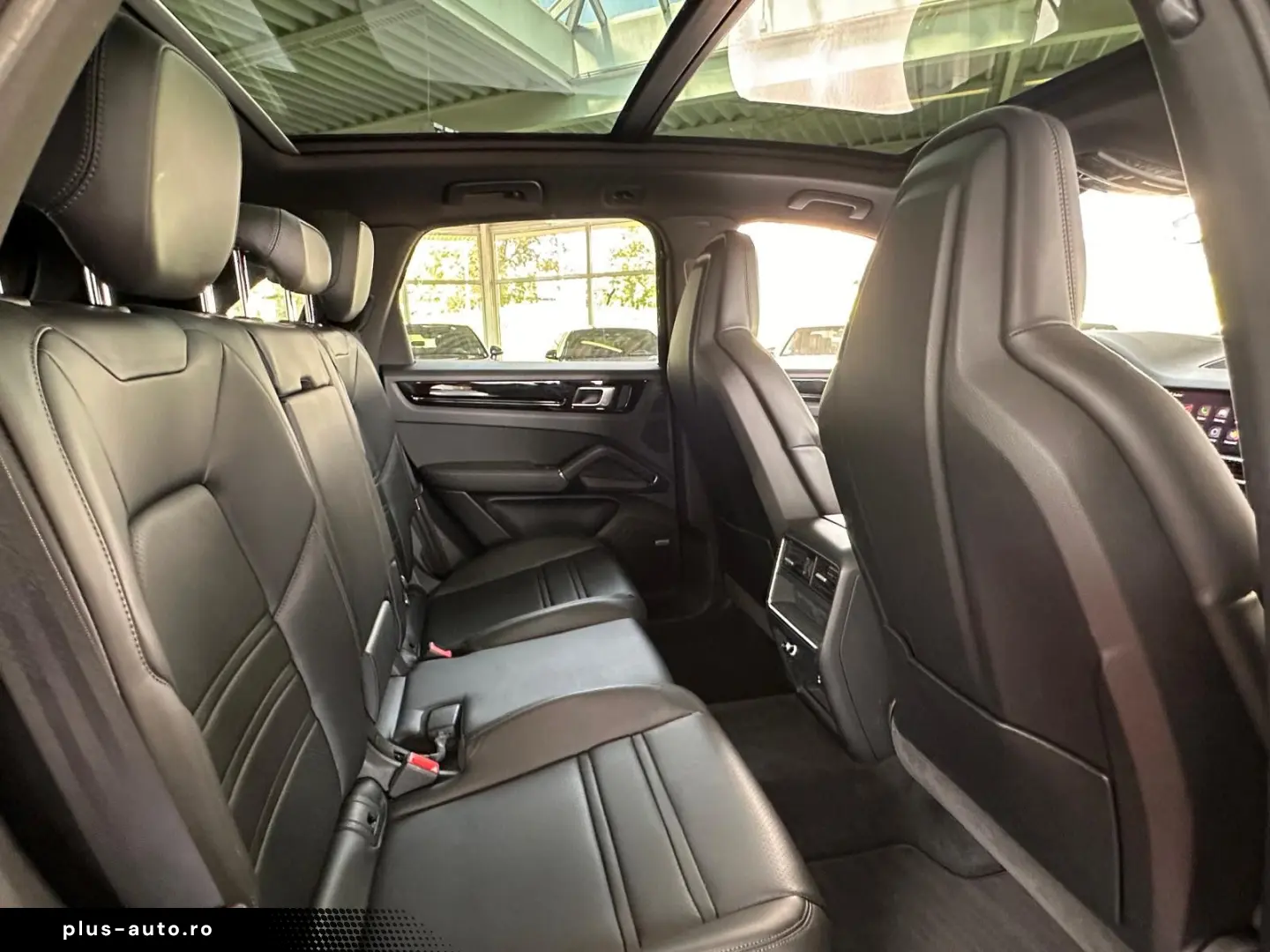 PORSCHE Cayenne HUD PANO BOSE 18-WEGE
