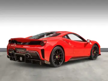 FERRARI 488 Pista