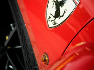 FERRARI 488 Pista